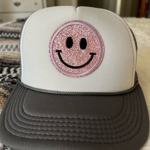 Trucker Hat | Smiley Face trucker hat